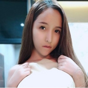 OnlyFansAomYumi劲爆视频合集28部1.5G