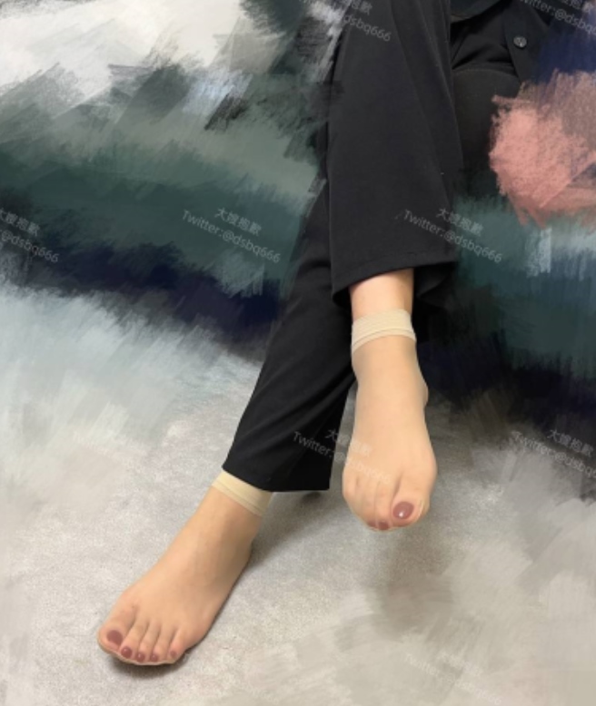 抖音大嫂醉酒黑丝特辑58段27G资源意外福利