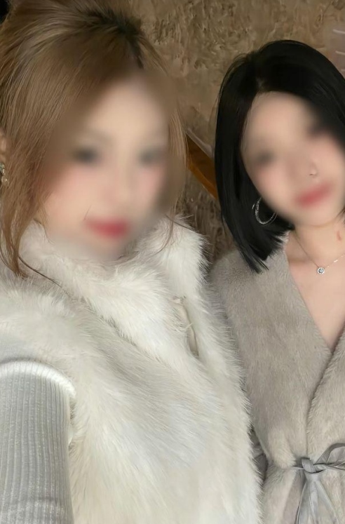 好顶4V794.6MB微博优质姐姐闺蜜互动