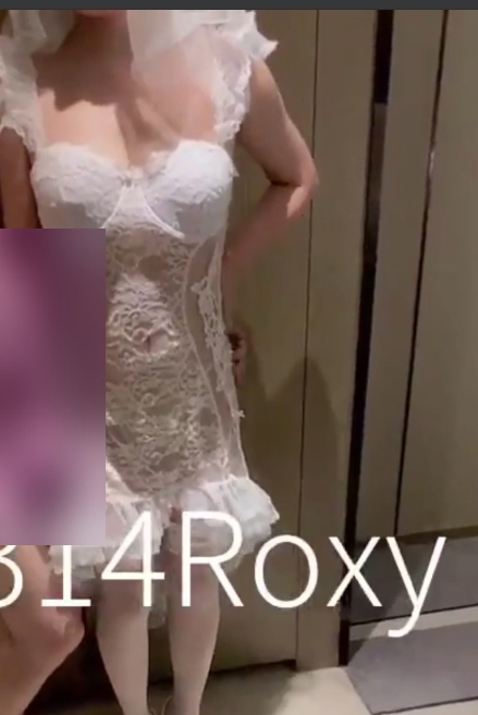 ROXYOnlyFans奴隶妻子王八老公88V合集33.6G绿光刺眼