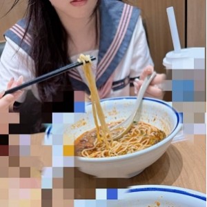 小表妹海角户外撩人互动合集10部1.59G羞涩又大胆