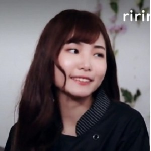 菲菲私厨服装给力佳作1V403MB丰满迷人