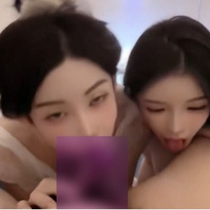 依依liu高人气TS合集21部2.8G又纯又欲