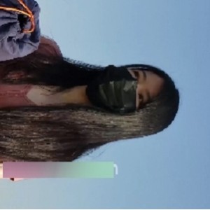 私拍展示吊带裙高跟美女丰腴体态1V9.61G胖臀长腿惹火