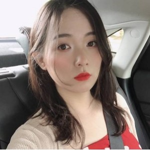 清纯大灯靓妹石高慧私密云泄密57V108P4.65G真顶